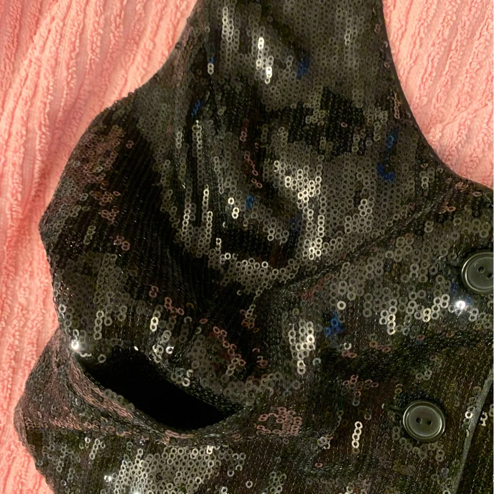Black Twenty One sequin halter vest with pockets,Sm - Picture 3 of 16